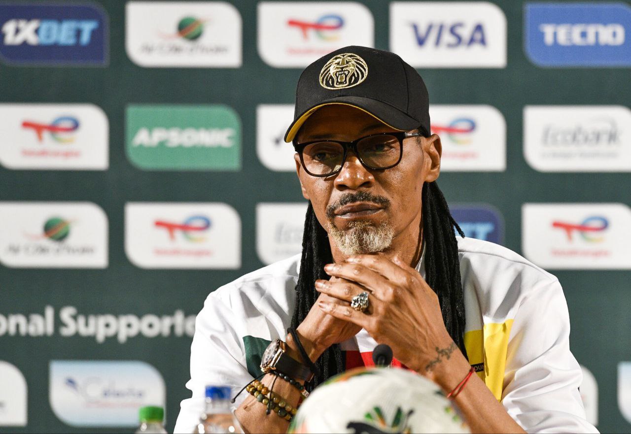 Rigobert song en conférence de presse